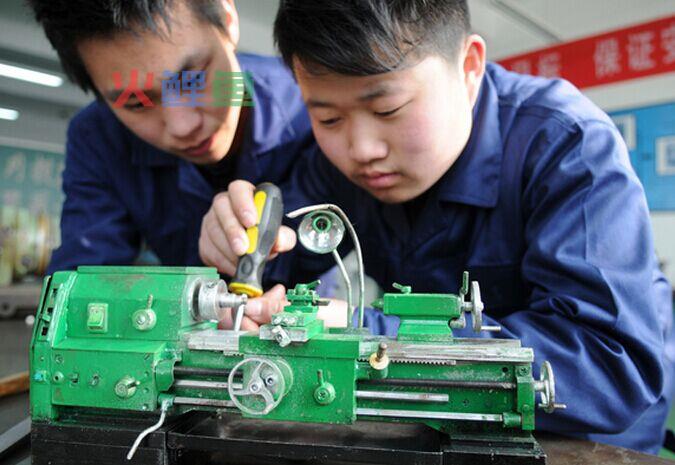 简述机械设计制造专业学生要具备的技能