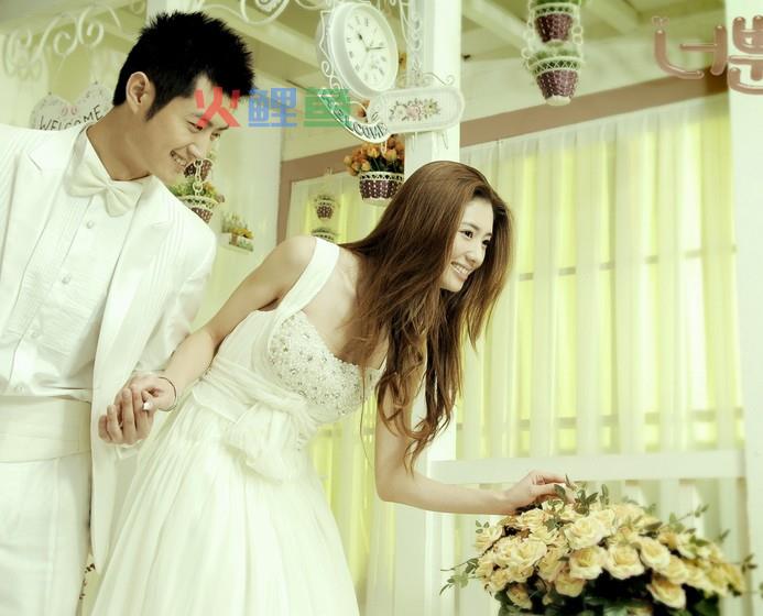 新人婚纱照美化教程 婚纱照美化之祛斑