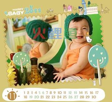 上班族将宝宝照片做成台历挂历