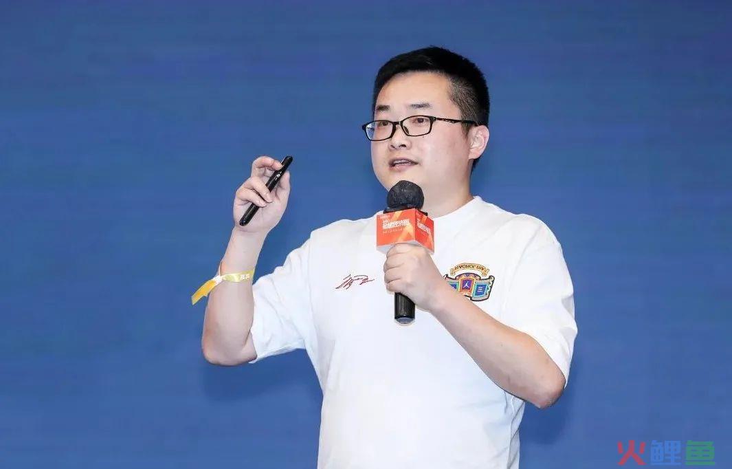 6000会员，6个人一年卖出1000万！