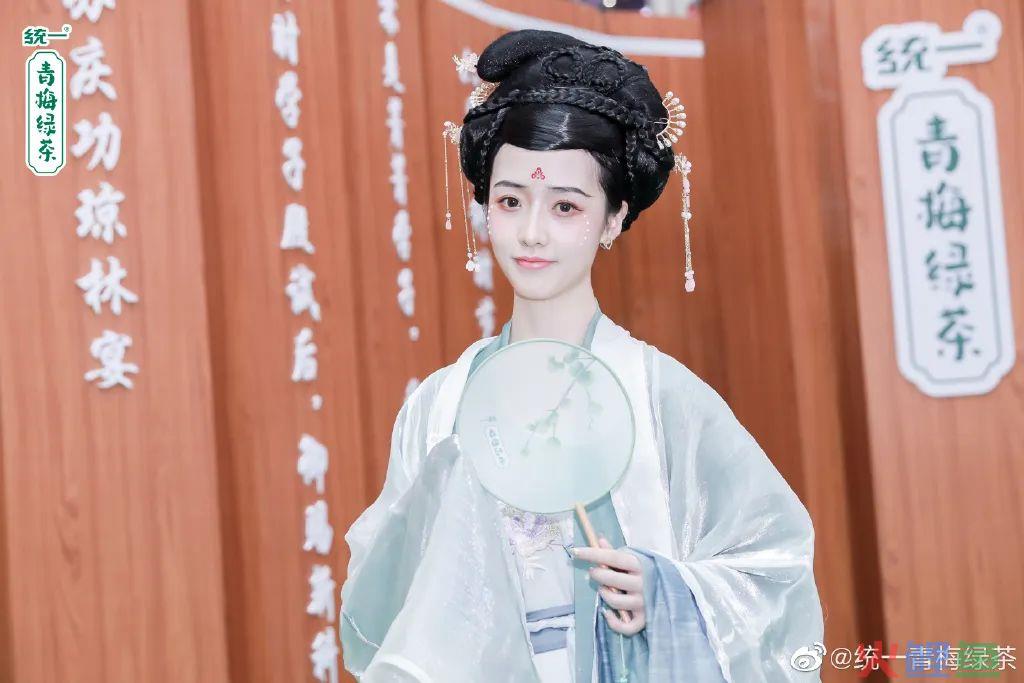 打造“青梅宴”国风毕业礼，这届毕业生被统一绿茶疯狂圈粉
