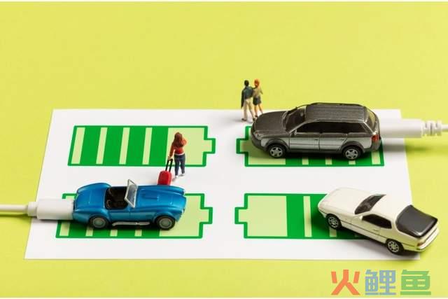 新能源车补能；小鹏、蔚来各有千秋
