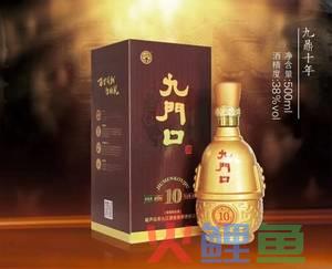 老村长白酒 瓷瓶 价格_老村长白酒营销方式_老村长白酒怎么开盖