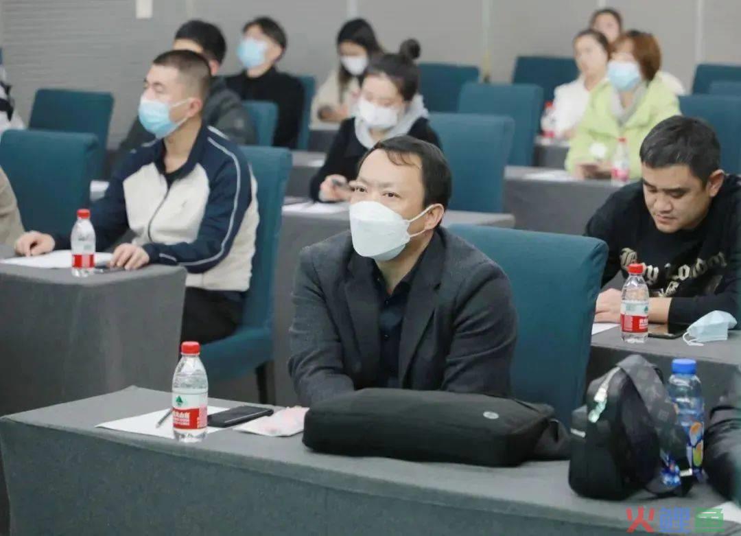 为自己建立的网络店铺选择合适的细分市场马卡龙市场_市场营销 网络教育_网络口碑营销就是网络病毒营销
