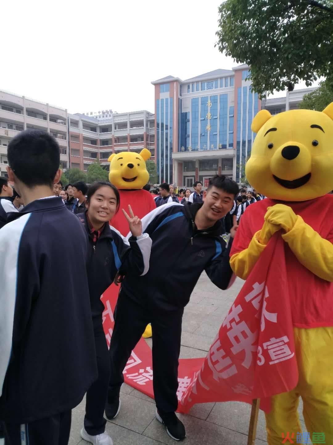 校运会市场营销队进场介绍词_民族运动会进场介绍_辩论队介绍词