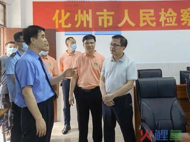 化州检察初次直播带“法”进校园
