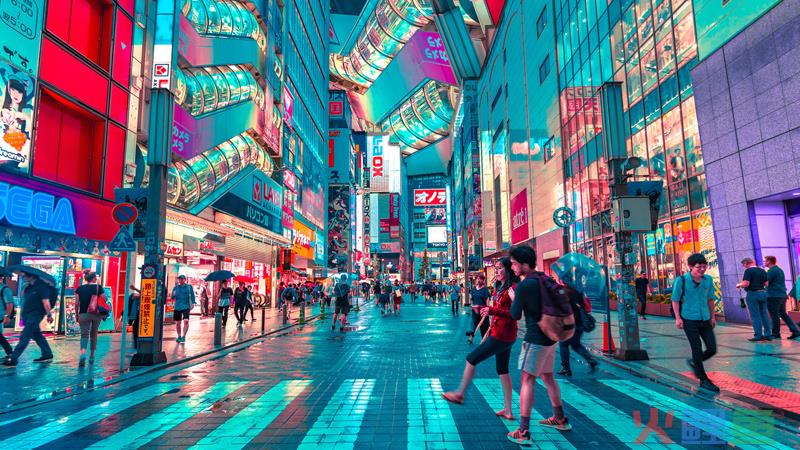 辞职摆摊的年轻人：有人月赚6万，有人倒亏几千