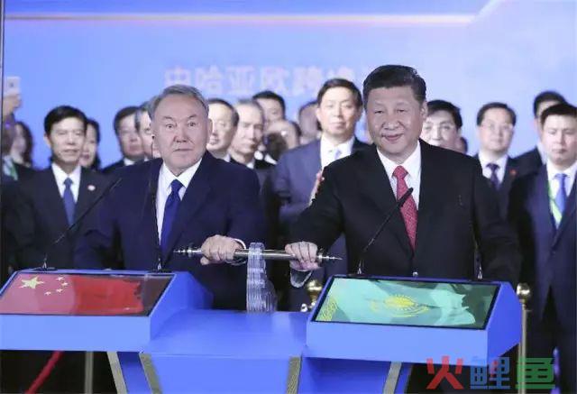 中哈两国元首共同开启中哈亚欧跨境运输新格局(亚欧跨境)