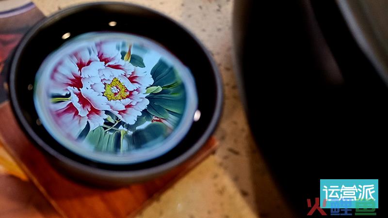 案例分析：国民级护肤品牌的年轻化蜕变