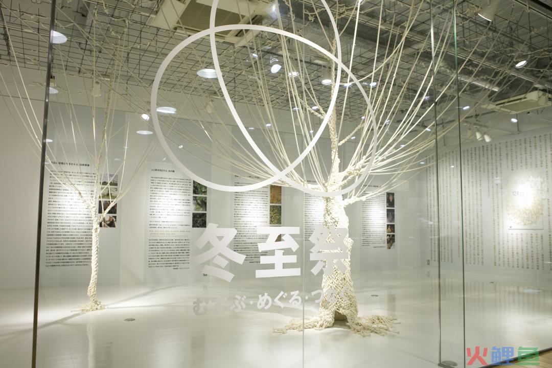 MUJI开美术馆了？！盒子摆展台，“一贫如洗”式设计？网友：你好像在玩一种很新的东西……