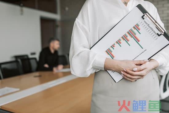 艾弗森的职业生涯(无畏精神:阿伦·艾弗森在费城76人队的传奇岁月)