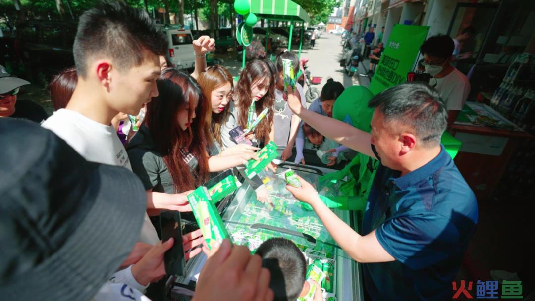 成为年轻人的快乐源泉，绿色心情这波“回忆莎”有何魔力？