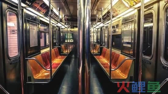 坚持舆情管控(合力攻坚 战“疫”取胜丨加强舆情管控，锡林浩特市宣传舆情专班筑牢意识形态主阵地)