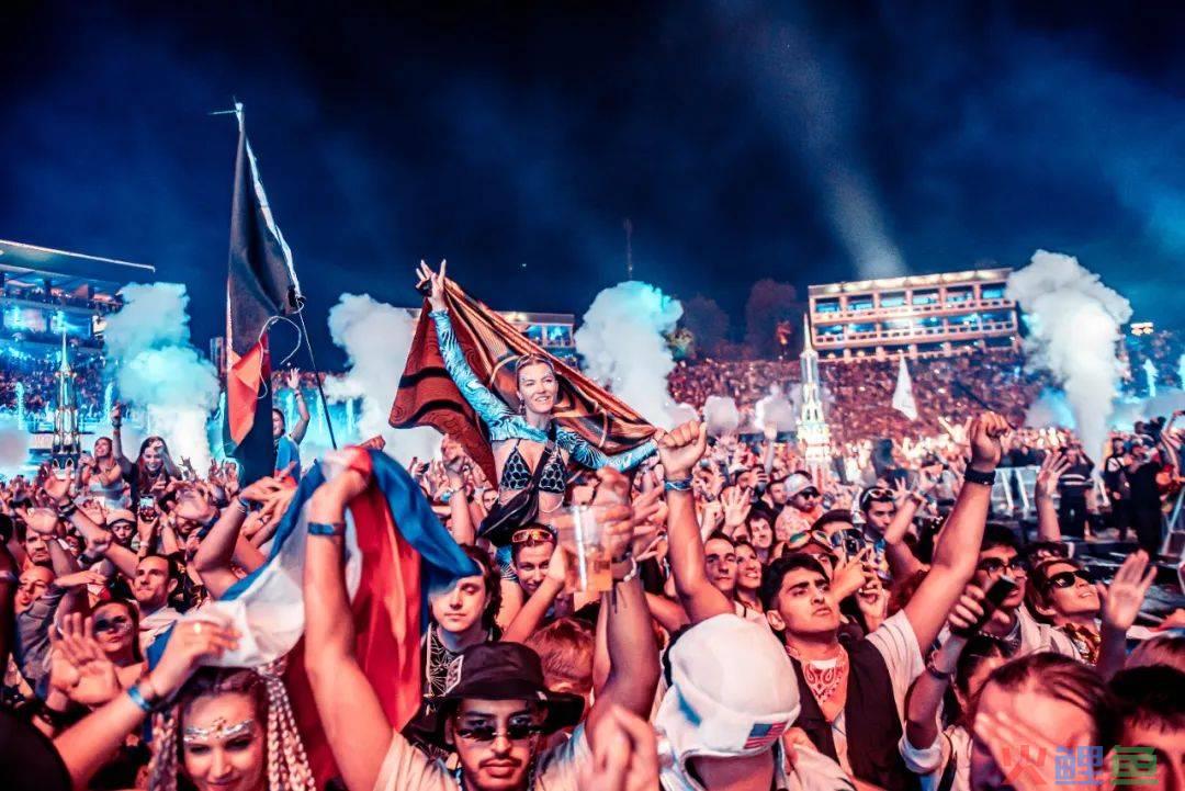 百威 x Tomorrowland，用最in的电音节撬动年轻圈层