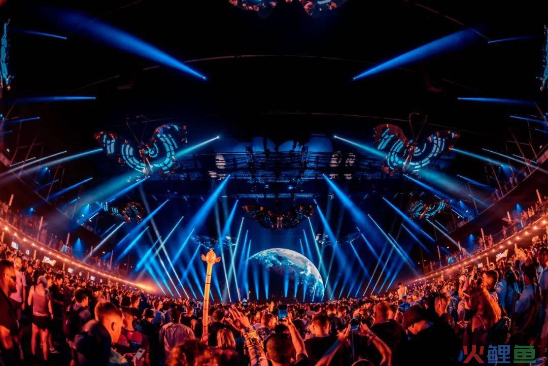 百威 x Tomorrowland，用最in的电音节撬动年轻圈层