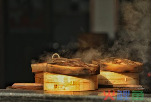 超4000家门店卖包子，年入10亿却赚不到钱