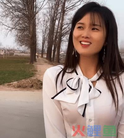 “秀才” “一笑倾城”一夜爆红，农村老人砸上全部家当