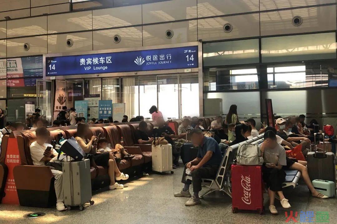 卷人不卷财，共享按摩椅沦为“坑人生意”