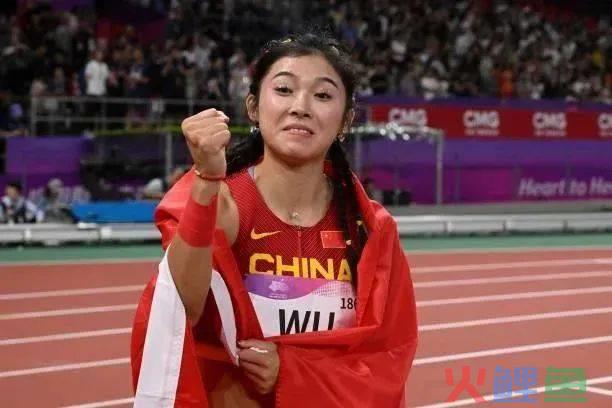 风口浪尖下的吴艳妮