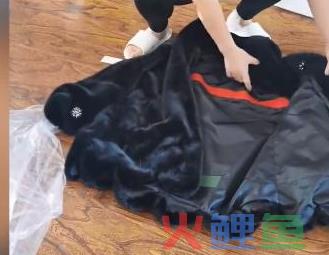 主播称几万元貂皮卖399大妈狂下单 坚信是手速快抢到的福利