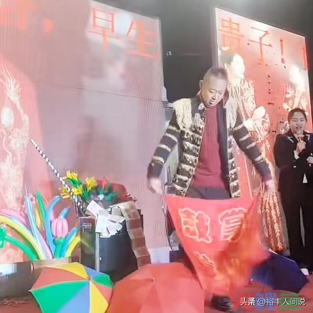 突传凶讯！39岁网红艺飞不幸归天，劳顿过度激发，归天前仍在赢利