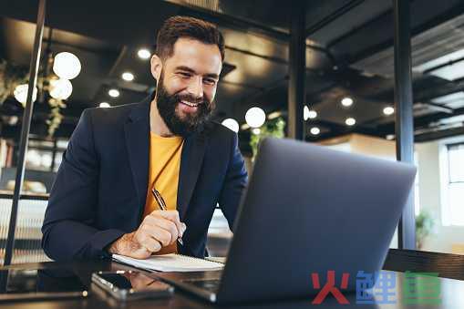 速卖通如何找店小二 速卖通小件发什么快递好