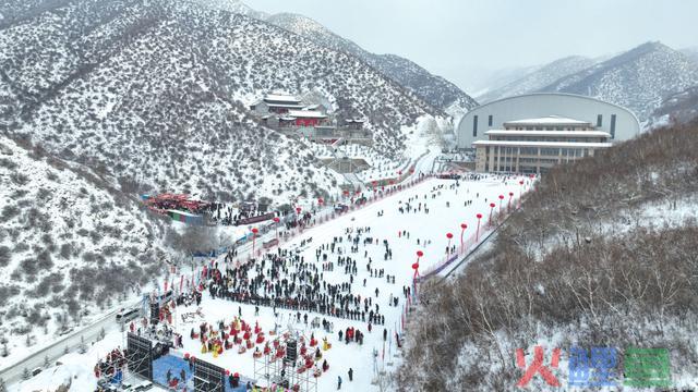 新华视点｜“网红”若何变“长红”？——“热雪”沸腾的背后