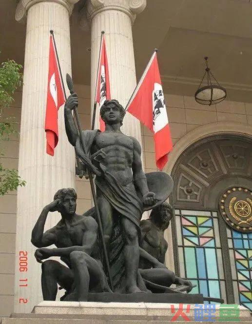 海澜之家城堡火了，“男人的秘密”真有你的！