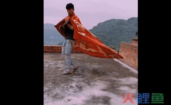 “陆仙人”所属MCN被曝欠款欠薪 一场由直播带货引发的罗生门