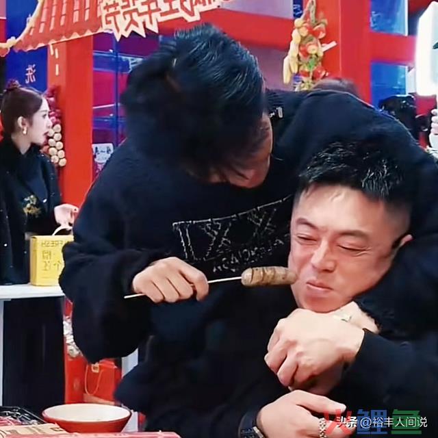 网红小杨哥开启新型直播方式！流量翻10倍不止，老K成功跻身一线