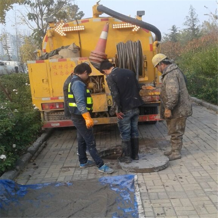 东西湖区化粪池清掏公司电话 吸污抽粪车